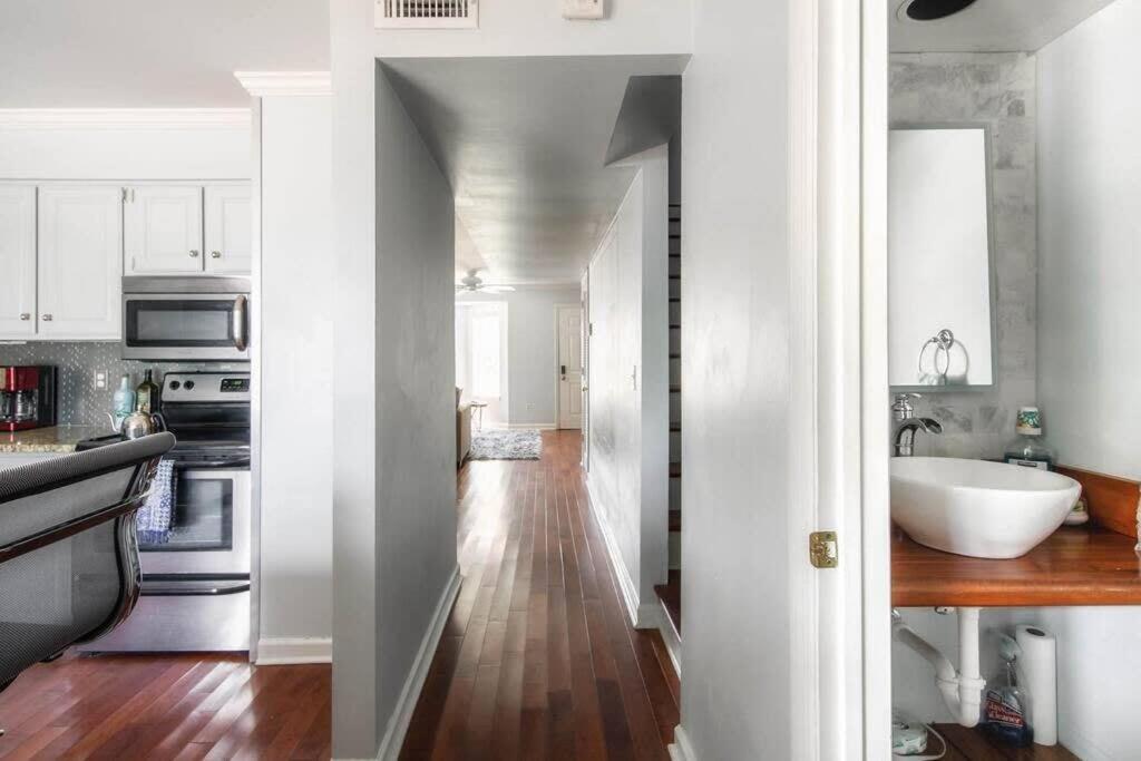 Walk To Broadway Charming Modern Historic Townhome Nashville Eksteriør bilde