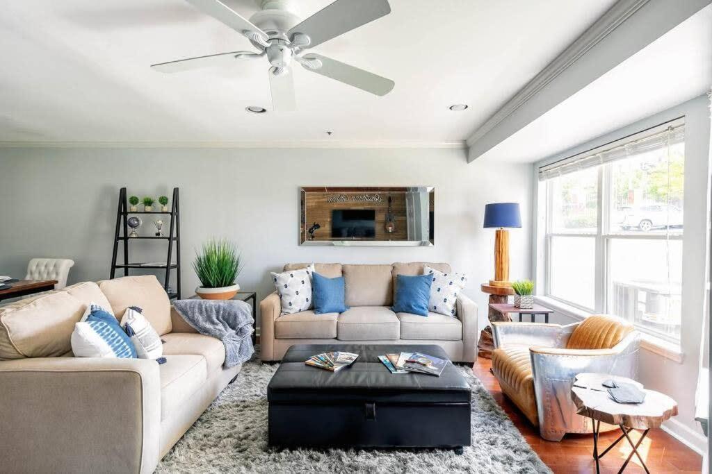 Walk To Broadway Charming Modern Historic Townhome Nashville Eksteriør bilde