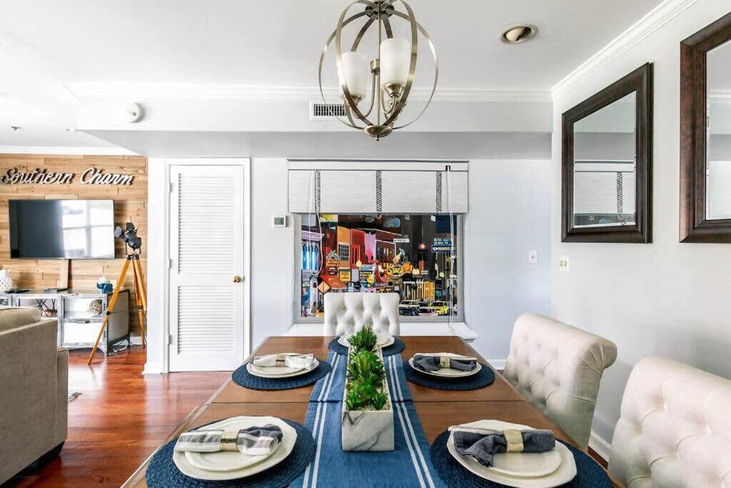 Walk To Broadway Charming Modern Historic Townhome Nashville Eksteriør bilde